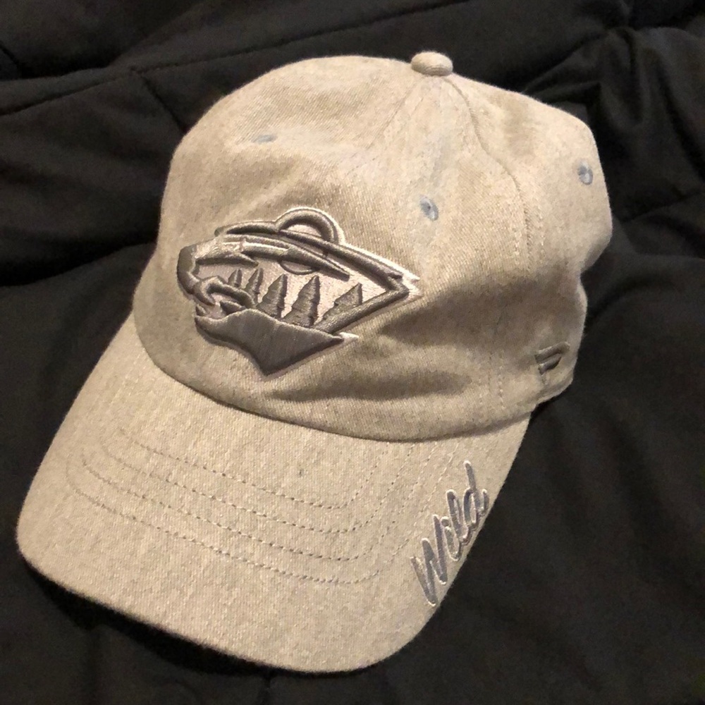 WILD HOCKEY HAT